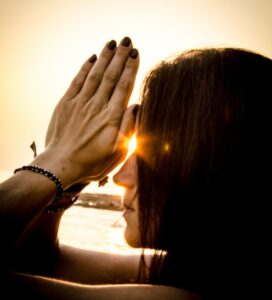 Meditar como forma de escucharnos a nosotros mismos